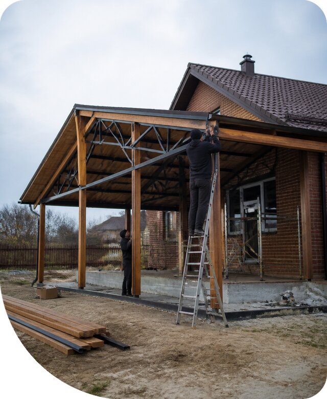 Пристройка навеса к дому и участку в Ноябрьске под ключ